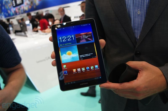 三星7.7寸平板亮相：Android 3.2+双核1.4GHz