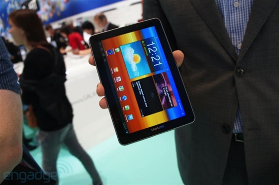 三星7.7寸平板亮相：Android 3.2+双核1.4GHz