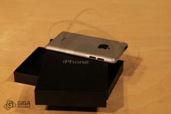 iPhone 5究竟长啥样 外国果粉自制模型为你揭开答案
