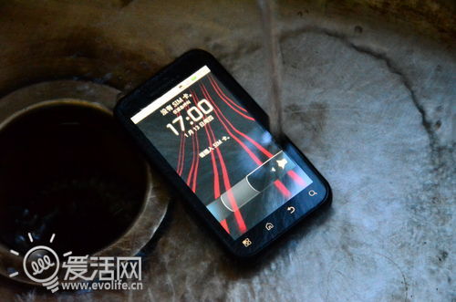 廉颇老矣还是风韵犹存?摩托戴妃二代Defy+试玩体验