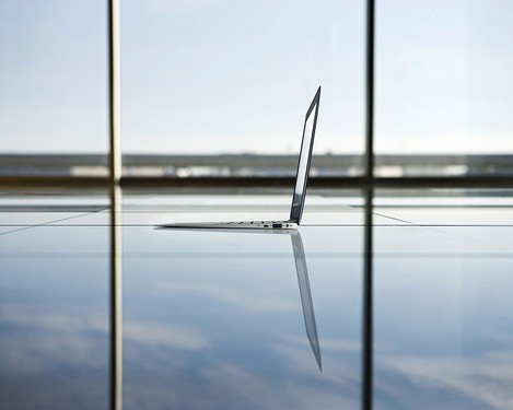 2秒随开2周待机 华硕ZENBOOK便捷不可思议