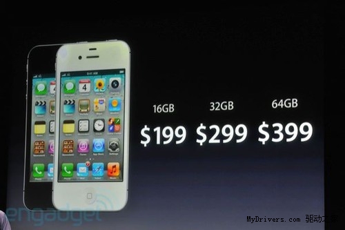 “黄牛”三里屯零售店外堵门叫卖iPhone 4S