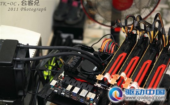 Radeon HD 7970四路交火全球首测
