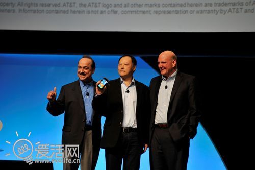 泰坦二世祖 HTC展示4G版Titan II Windows Phone
