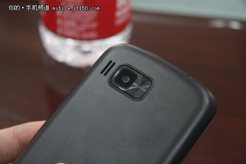 连小编都觉得实惠的手机 海信E910发布