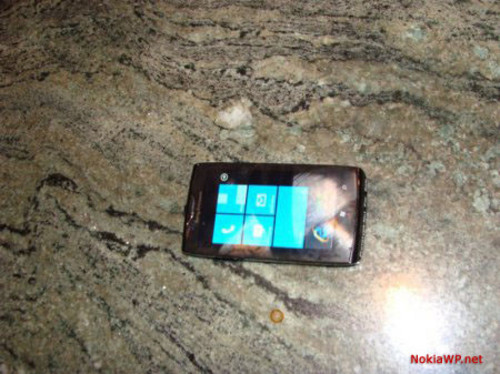索尼爱立信Windows Phone手机多图曝光 