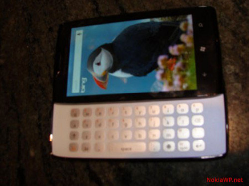 索尼爱立信Windows Phone手机多图曝光 