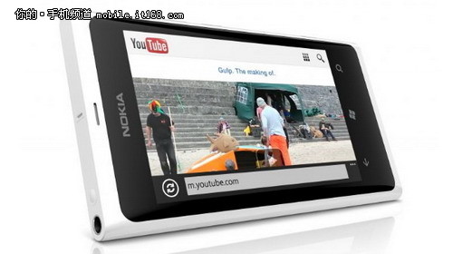诺基亚Lumia900白色版亮相 或四月问世