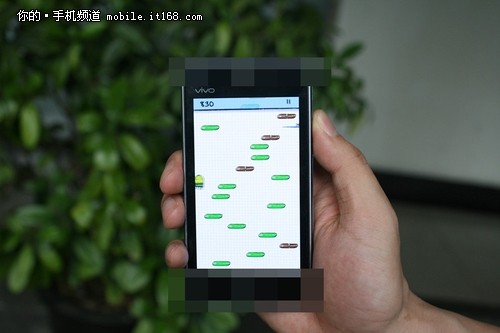 秒杀iPhone4S 步步高vivo S1屏幕曝光
