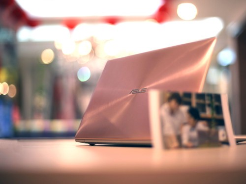 三色华硕ZENBOOK™薄美不可思议 