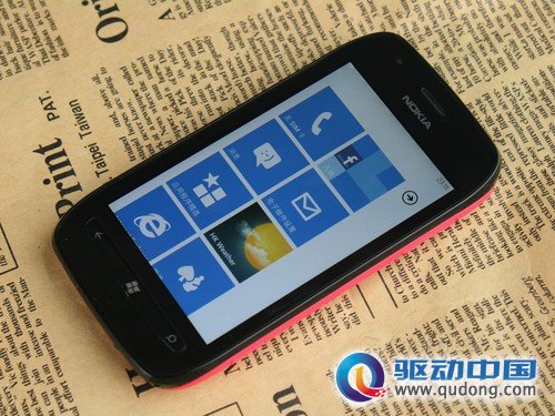 图为 诺基亚710