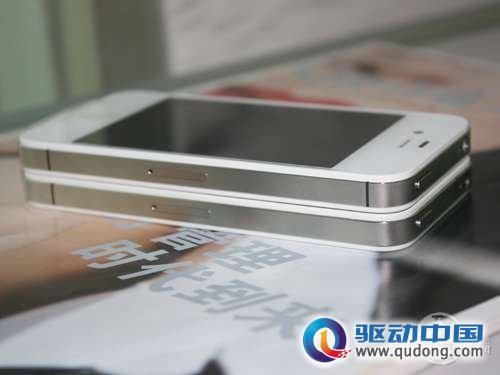 iPhone4S与iPhone4天线位置不同