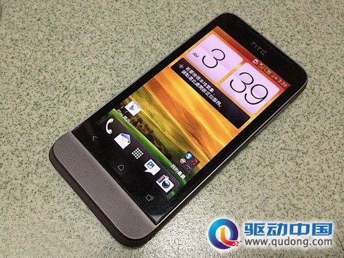 图为 HTC One V