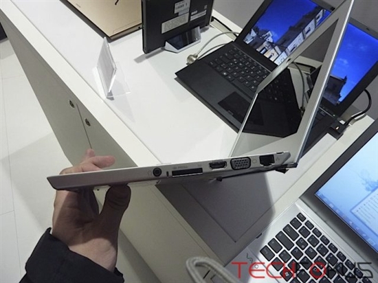 索尼VAIO T超极本上手：将升Ivy Bridge 能换电池？