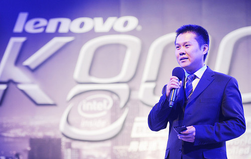 联想首款Intel Inside智能手机K800上市 