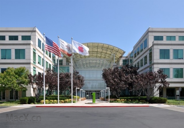 Apple-headquarters-Cupertino-Clifornia-exterior-0011-e1338403326277.jpg