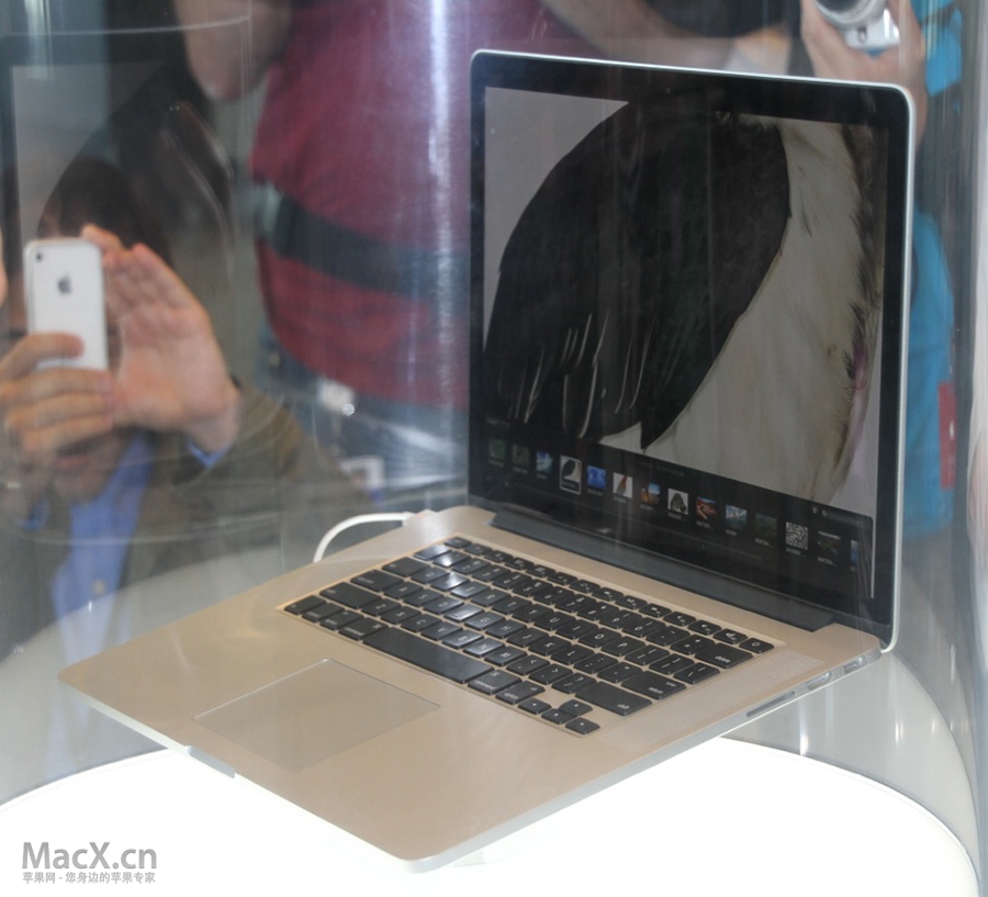12.06.11-MBP-2.jpg