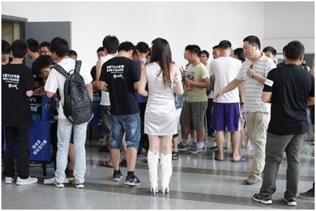 GTL2012苏皖决赛热火朝天   ZSMJ让鼠大王羡慕嫉妒恨 