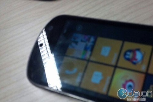 联想 Windows Phone 7 原型图
