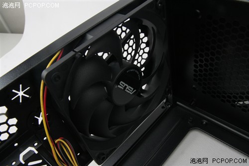 超强散热品质 华硕TA-560 绽机箱 