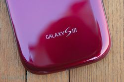 吸引妹子用红色 石榴红版Galaxy S III美图鉴赏