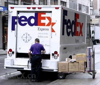 Fedex Delivery Guy.jpg Fedex Delivery Guy.jpg
