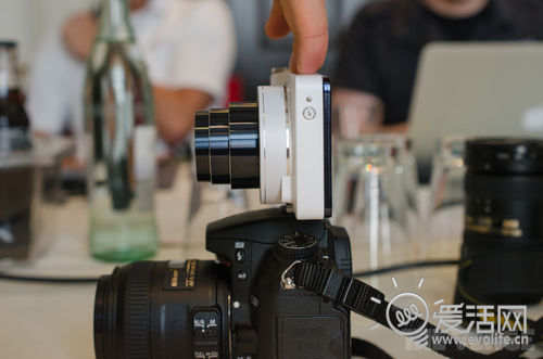 边界消融 三星Android 4.1智能相机Galaxy Camera上手玩