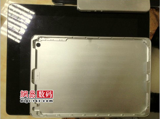 iPad mini真机现身 确定尺寸和新Dock口