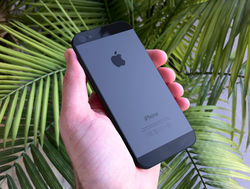 一场保密的灾难：是谁出卖了iPhone 5？