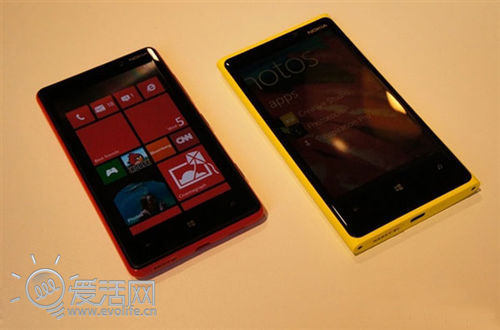 Lumia 920/820开始接受预订 11月12日正式开售