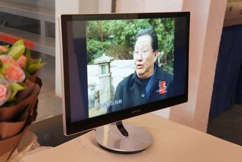 演绎极致艺术人生三星机皇显示器绽放艺术展 