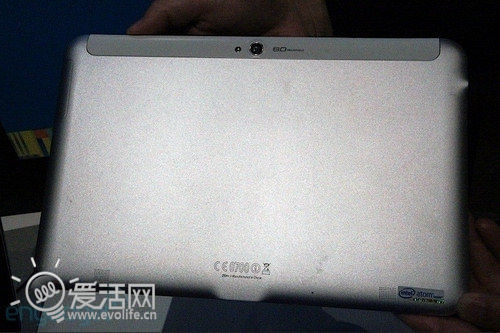 搭载最新ATOM处理器 ZTE Windows8平板电脑现身美国