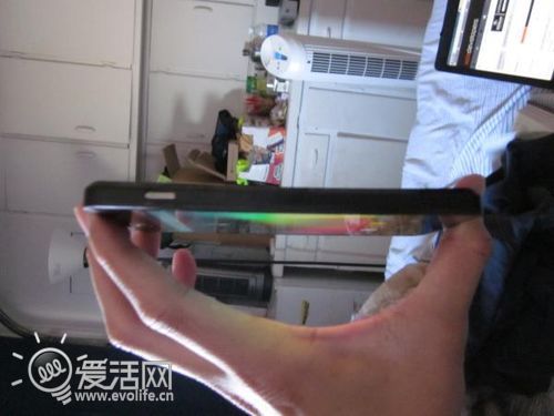 谷歌四儿子谍照泄露 LG是否真得临幸？