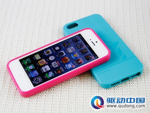 多彩时尚 耐尔金iPhone 5磨砂套体验 