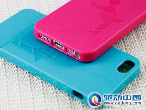 多彩时尚 耐尔金iPhone 5磨砂套体验 