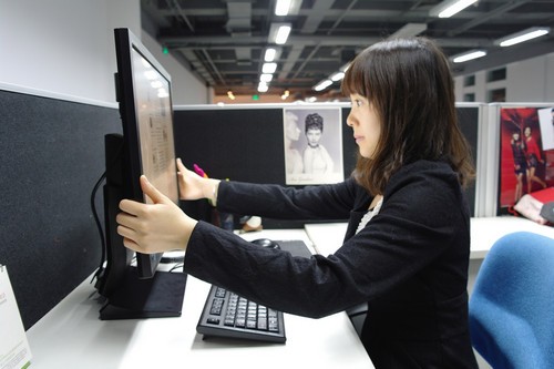 行业采购精明之选三星智翼SA450系列商用显示器 