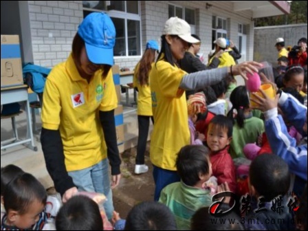 长城电脑: 点亮爱长城电脑 新浪公益扬帆计划起航