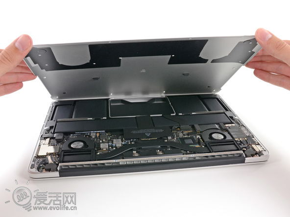 掀起你的头盖骨 13英寸Retina版MacBook Pro拆解
