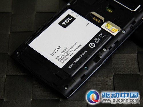 千元大屏双核智能机 TCL S500详细评测 