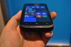 Verizon特供 CDMA定制版WP8手机Lumia 822简单试玩