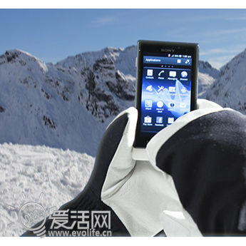 功能升级再降价 浮空触屏机索尼Xperia MT27i再起攻势