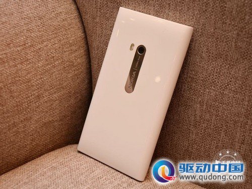 WP7.8即将到来 诺基亚Lumia 900热销中