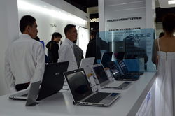 华硕中国首家体验店开业 全新Windows 8平板价格曝光