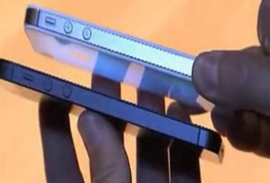 视频: iPhone5与iPhone4s的对比 超强悍
