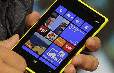 诺基亚Lumia 928还未发布 广告提前占位