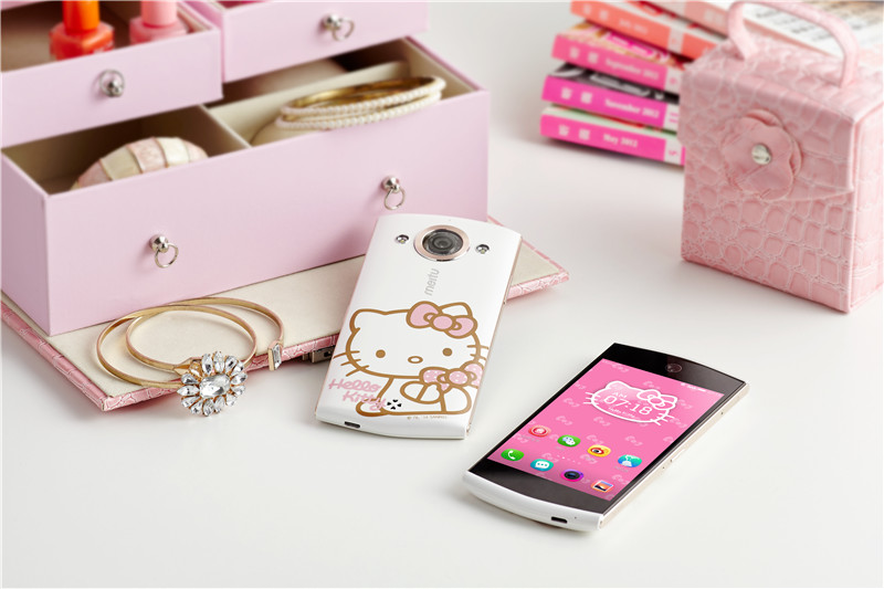 美图手机2 HelloKitty全球特别版图赏