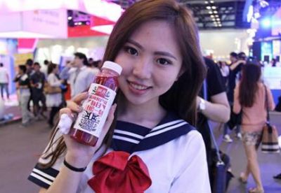 网易新闻客户端GMIC展台请你“喝”新闻！