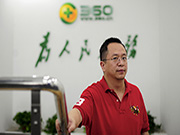 在库克面前秀手机 除了老周这种事情谁还做过？