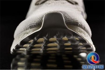 什么是芯片鞋 1444385677157.jpg