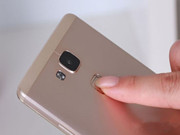 华为Mate 8搭载麒麟950   售价3299元起